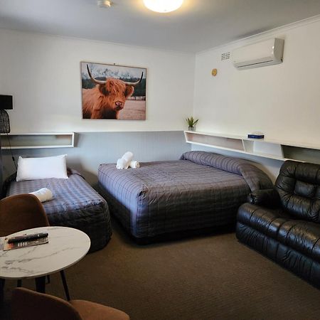 Calder Family Motel Бендиго Екстериор снимка