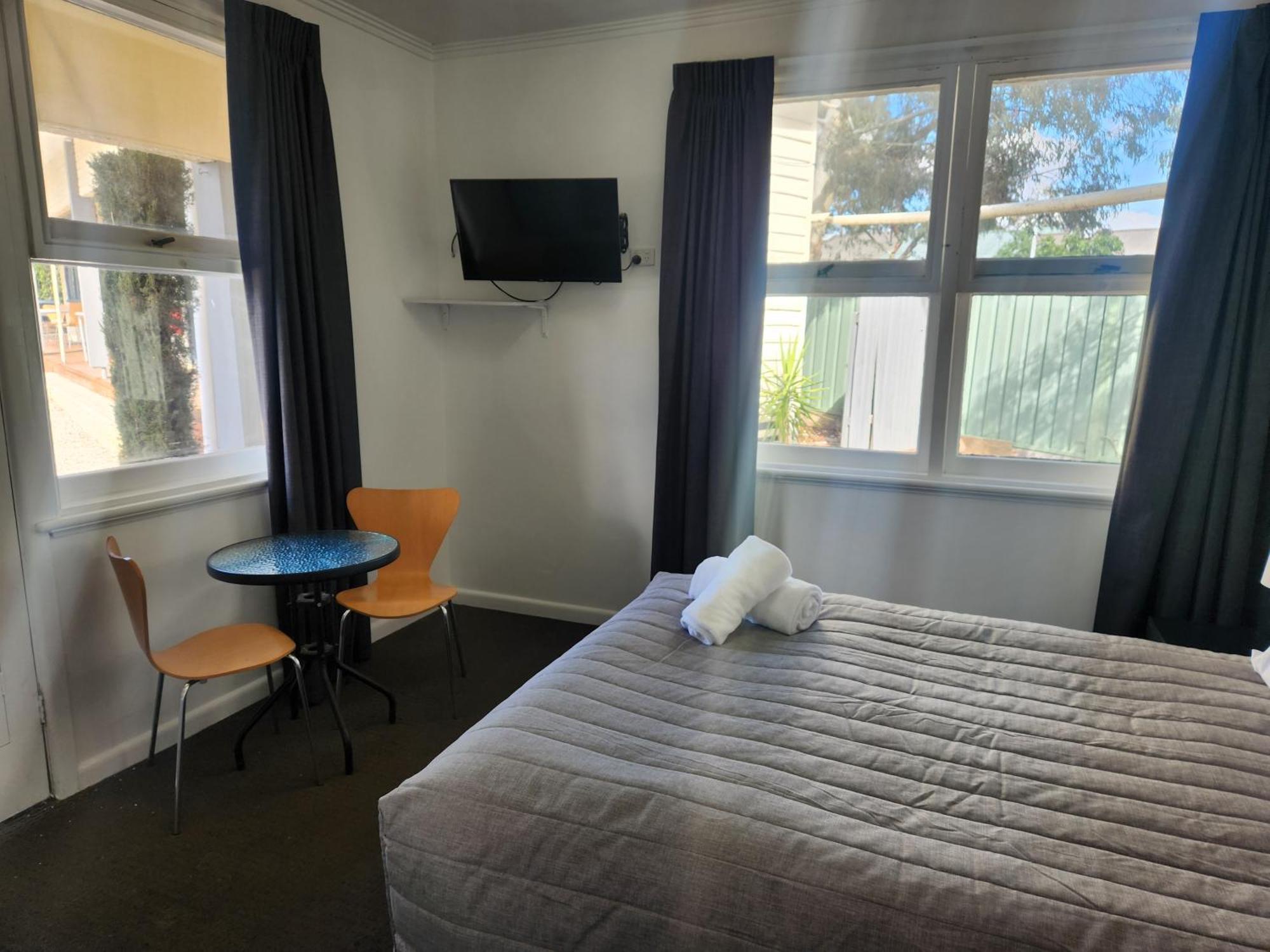 Calder Family Motel Бендиго Екстериор снимка