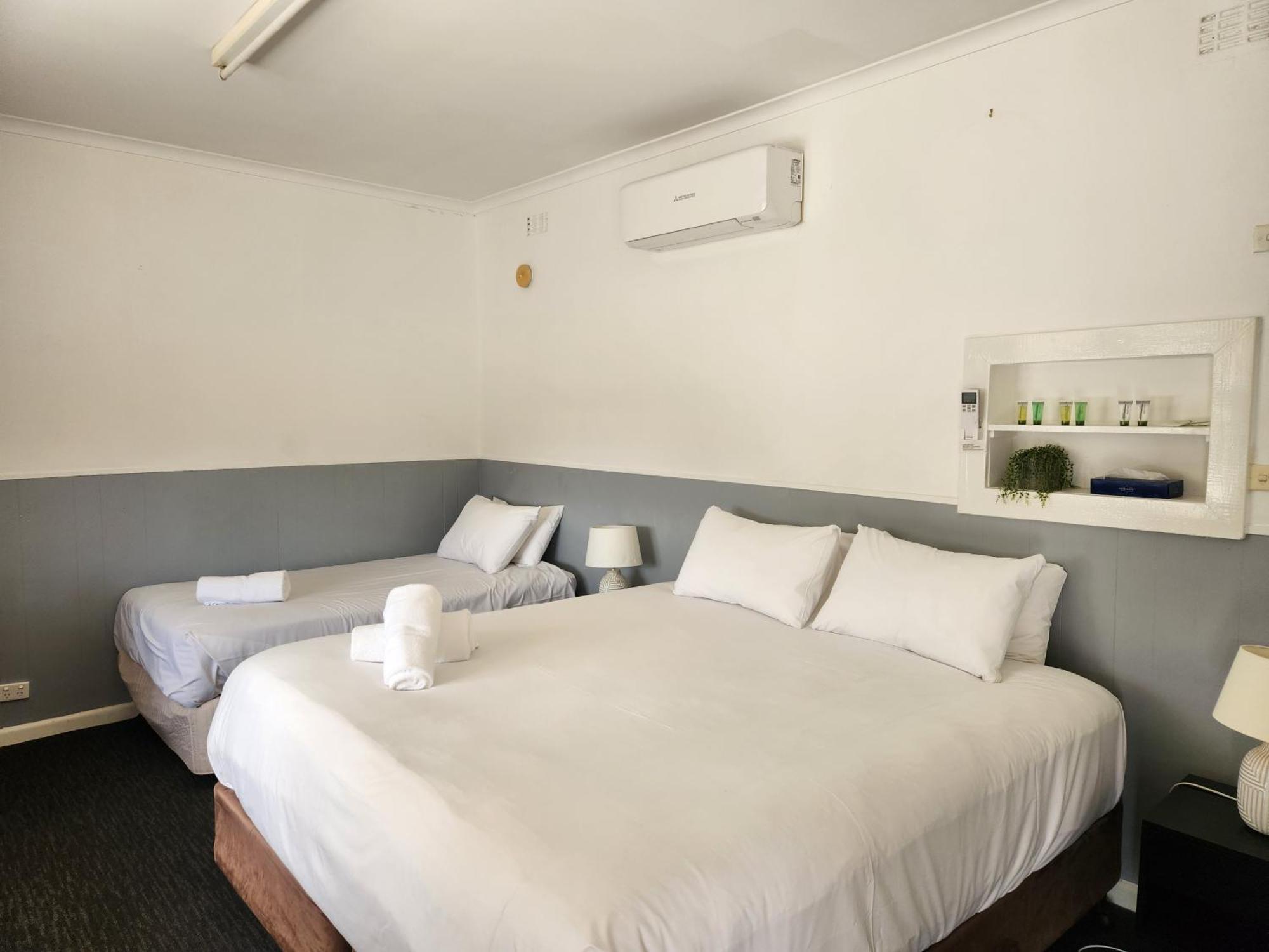Calder Family Motel Бендиго Екстериор снимка